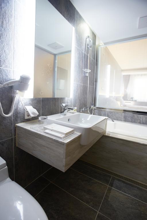 M Stay Hotel Gyeonggi Giheung Yongin Dış mekan fotoğraf